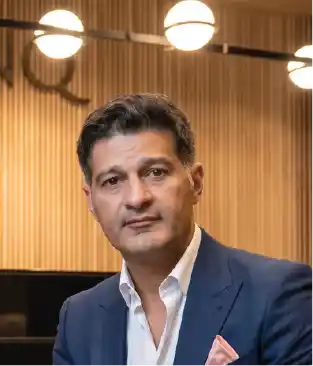 Mr Reza Nassab, consultant plastic surgeon